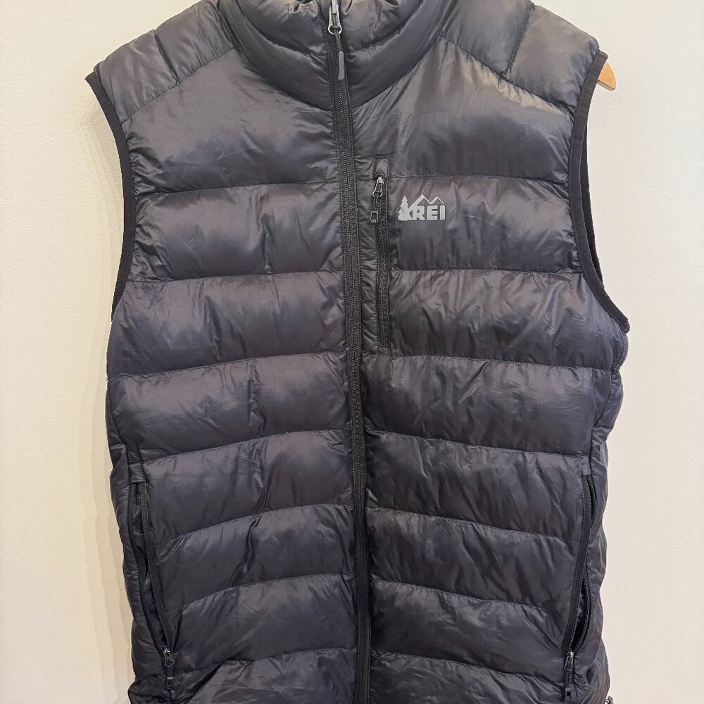 Mens Large Insulated Down Vest - High Quality, Light, Warm. REI, Packable